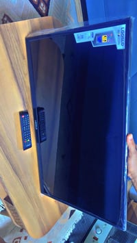 بلازما ٣٠ • مستعملة • بدون نت