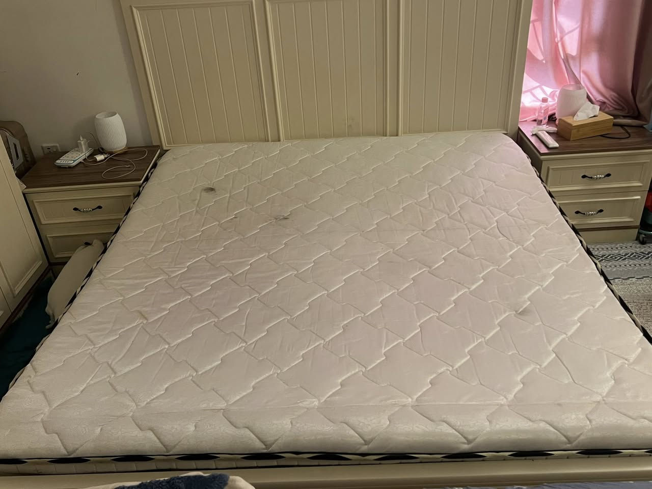 دوشك تركي طبي أستخدم كلش قليل ب ١٥٠ بي مجال بسيط
٢٠٠ سم الطول
١٨٠ سم العرض
٢٥ سم الإرتفاع

مكاني الاطباء ماعندي توصيل


**إذا كنت صاحب هذا الإعلان وتريد حذفه لأي سبب، رجاءا أرسل رسالة إلى الدعم الفني**