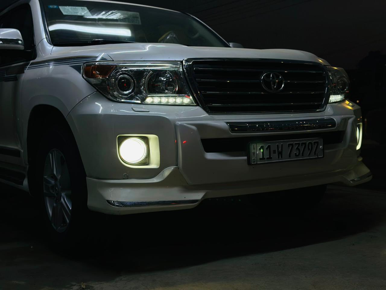 سلام عليكم لاندكروز 2014ابريم فول مواصفات مكفوله وجديده رقم بغداد بسمي تخم تاير وجداديه كله جديد محرك 6 سلندر ماشيه 130 مكان ديوانيه سعره 385وبيه مجال 
      ***********
