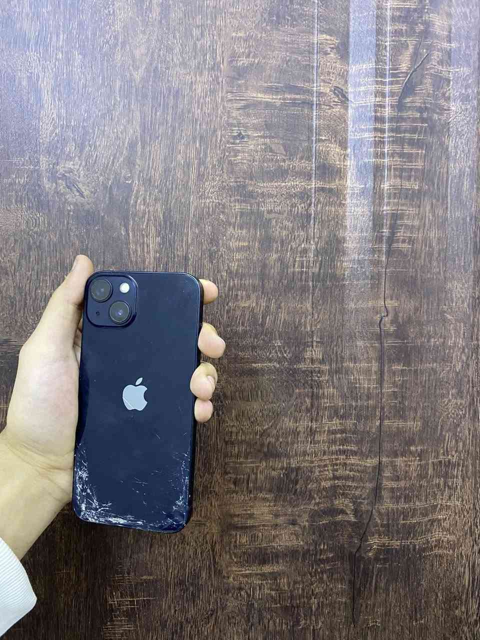 ايفون 13عادي عربي ذاكره 128بطاريه 86مفطور الضهر فقط كله مكفول وكله شغال صوت اتصال انترنيت كامرات بصمه وجهه كله مكفول السعر340قفل عنواني بغداد الدوره ***********واتساب وخط
