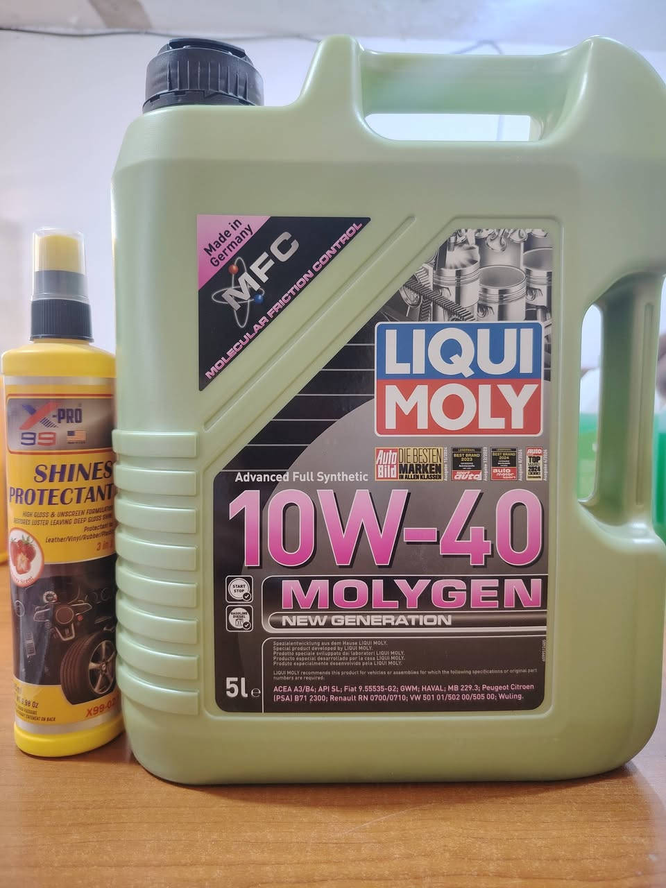 اللهم صل على محمد وآل محمد..
وصول وجبه جديده من الزيوت اليابانيه والكوريه والالمانيه الاصليه  بأحدث المواصفات وذات منشأة وتعبئه زيوت ذات مصادر موثوقه وضمان وأمان لمحرك سيارتك ضمان مسير 5000KM فأكثر حسب المعايير والصيانه الدوريه للمحرك.. 💯💯
عليك التجربه وعلينا الضمان 💯💯💯
مع كافه الخدمات المجانيه 💯✌️
العنوان
 الدجيل /خلف البانزيخانه الحكوميه/مقابيل غسل السيارات علي ليث
للاستفسار اكثر...
***********  حسن
زورونا تجدون كل ما هوه جديد وامن لمحرك سيارتك💯 فأهلا وسهلا بكم ♥️
Hassan Ali
