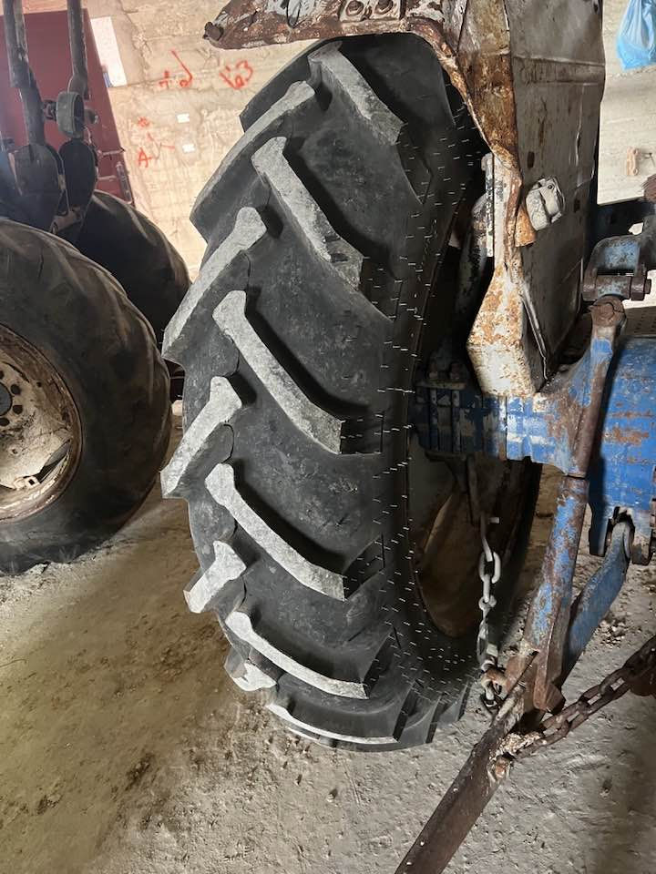 اعجال تركتر فورد قياسهن 38 جداد للبيع 0504800865


**إذا كنت صاحب هذا الإعلان وتريد حذفه لأي سبب، رجاءا أرسل رسالة إلى الدعم الفني**