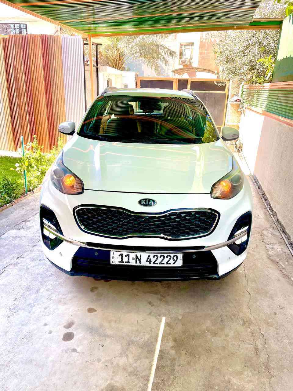 ﷽  سـبـورتـج خـلـيـجـي موديل ²⁰¹⁹ الـسـعـر 177 ورقة وبيها مجال انـتـبـه رقم بغداد ( مـمـيـز ) مـكـفـولـه كفالة عامة عدا البنيد مبدل بلادي اثر طخة خفيفة وموجودة صور الطخة وبارد كد شبر بالباب السائق  فقط . داخـل مـلـكـي الـسـيـارة بأسمي ومـاكـو هـيـج سـعـر بـيـع سـريـع  الـعـنـوان بـغـداد الـدورة شارع المصافي . 
 *********** . *********** 
أبـو هـيـثـم الـجـمـيـلـي ☆
