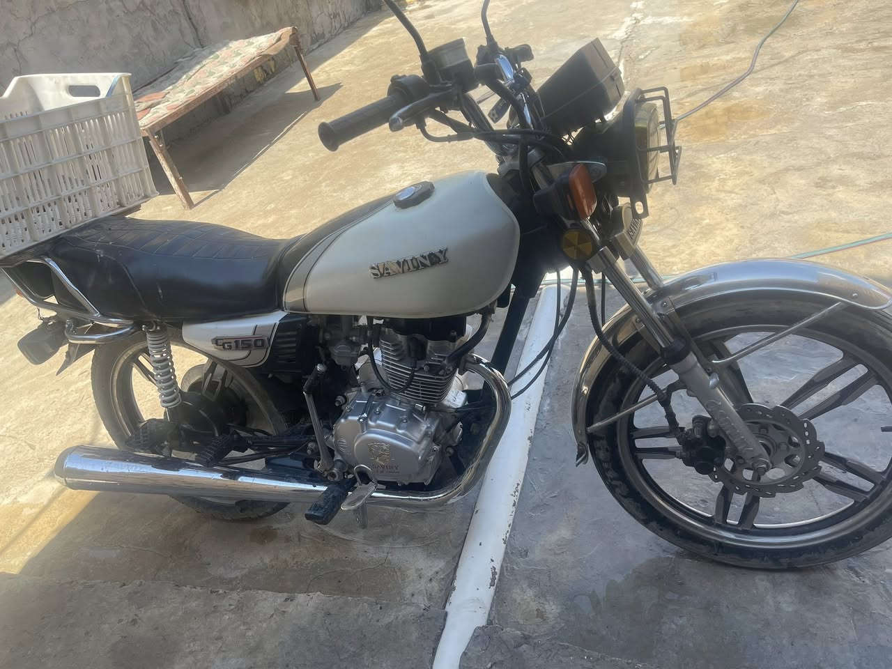 للبيع موديل 22 اوراق اصليه السعر 550 بالقاسم ***********

