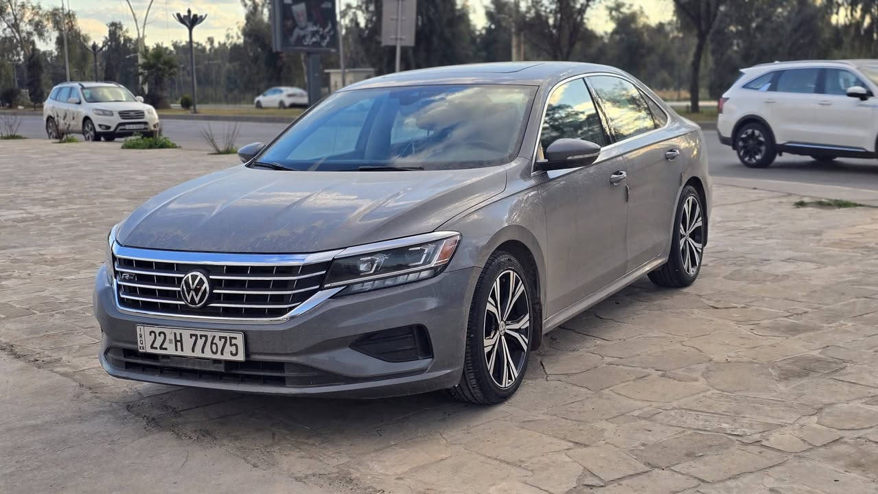 السلام عليكم 
Volkswagen 
Passat
2021
R_lineفول مواصفات
محرك  4سلندر 2.0 توربو 
كشنات جلد تدفئة 
فتحة سقف 
كامره خلفيه 
رادر 
بصمه 
مثبت سرعه 
مراقبة النقطة العمياء 
تشغيل عن بعد 
لايتات زنون ليد 
ابل كاربلاي للاستفسار خاص او ***********
