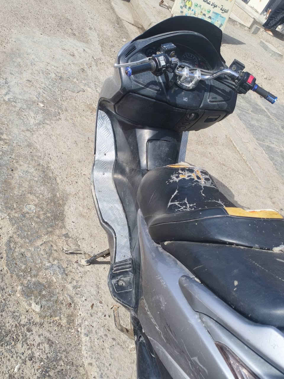 دراجه فورزه 09
للبيع 
بيه ولف ضعيف 
كهربائيات كامله 
دراجه حلوه بس ولف بيه 
سواداته نضيفه 
بيع ومراس شعندك نزل 
للتوصل ***********
