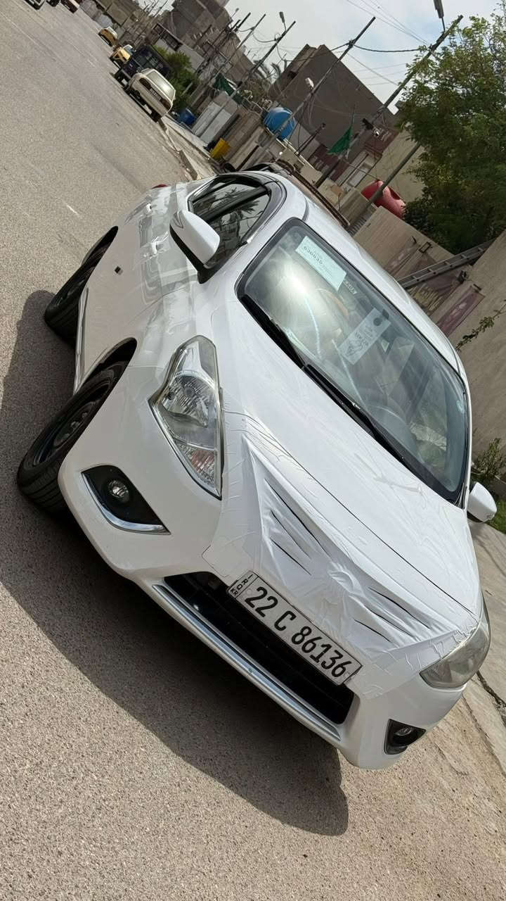 نيسان سني موديل 2023 مابيها صبغ فقط بارد بالجاملغ الخلفي والجنطه . والجاملغ الامامي قليل ,أشير بالمري تحكمات 4دكم جام  تبريد قطعتين ,  ماشيه 72 الف ، رقم اربيل سيارة جاهزه مابيها نقص , مكاني بغداد ، السعر 95$ وبيها مجال ، الاتصال على الرقم  ***********

