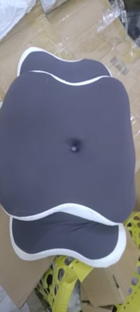 مخدة للركبه • جديدة • توصيل