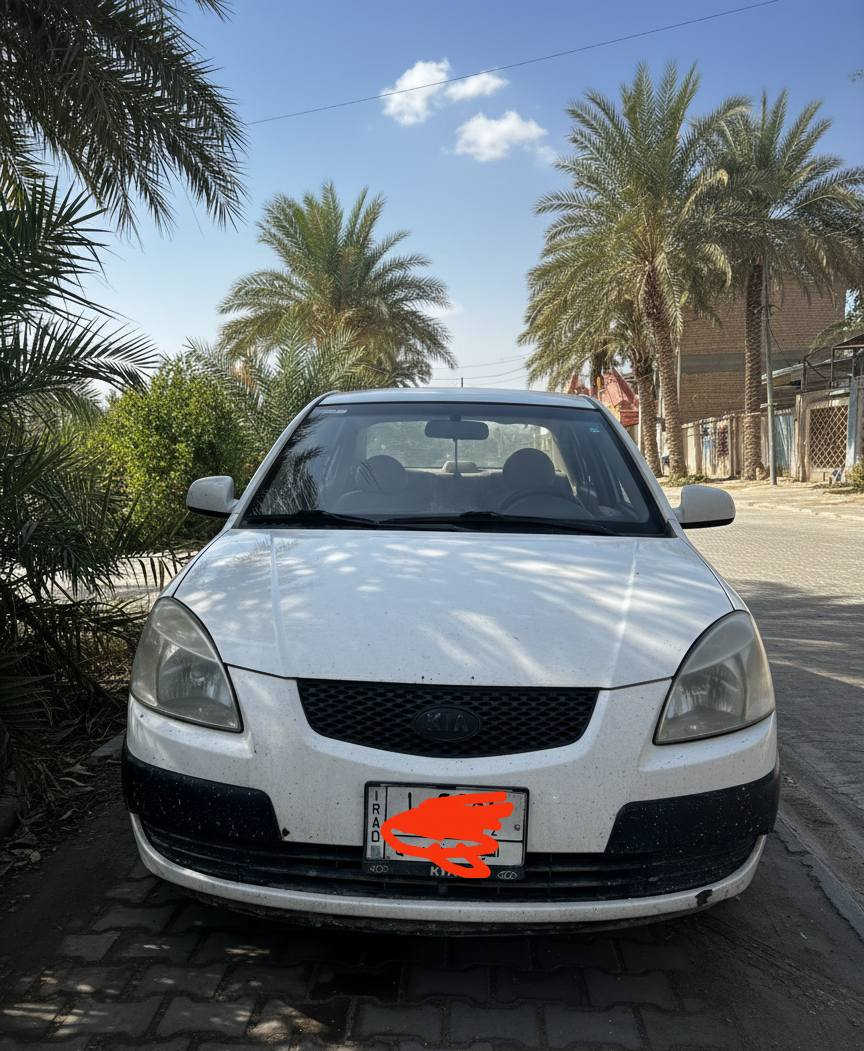 🚗 سيارة كيا ريو موديل 2006  🚗
​نوع السيارة: كيا ريو (Kia Rio).
​الموديل: 2006. محرك 1600
​المحرك والكير: بحالة ممتازة وعلى الفحص.
​الصدر: جديد بالكامل (جاهز وما يحتاج أي مصاريف).
​البدن : مصبوغة حزام (تجميلي).
​💰 السعر والمكان
​السعر: 65 ورقة (قفل قفل، غير قابل للتفاوض).
​مكان التواجد: النجف الأشرف.


**إذا كنت صاحب هذا الإعلان وتريد حذفه لأي سبب، رجاءا أرسل رسالة إلى الدعم الفني**