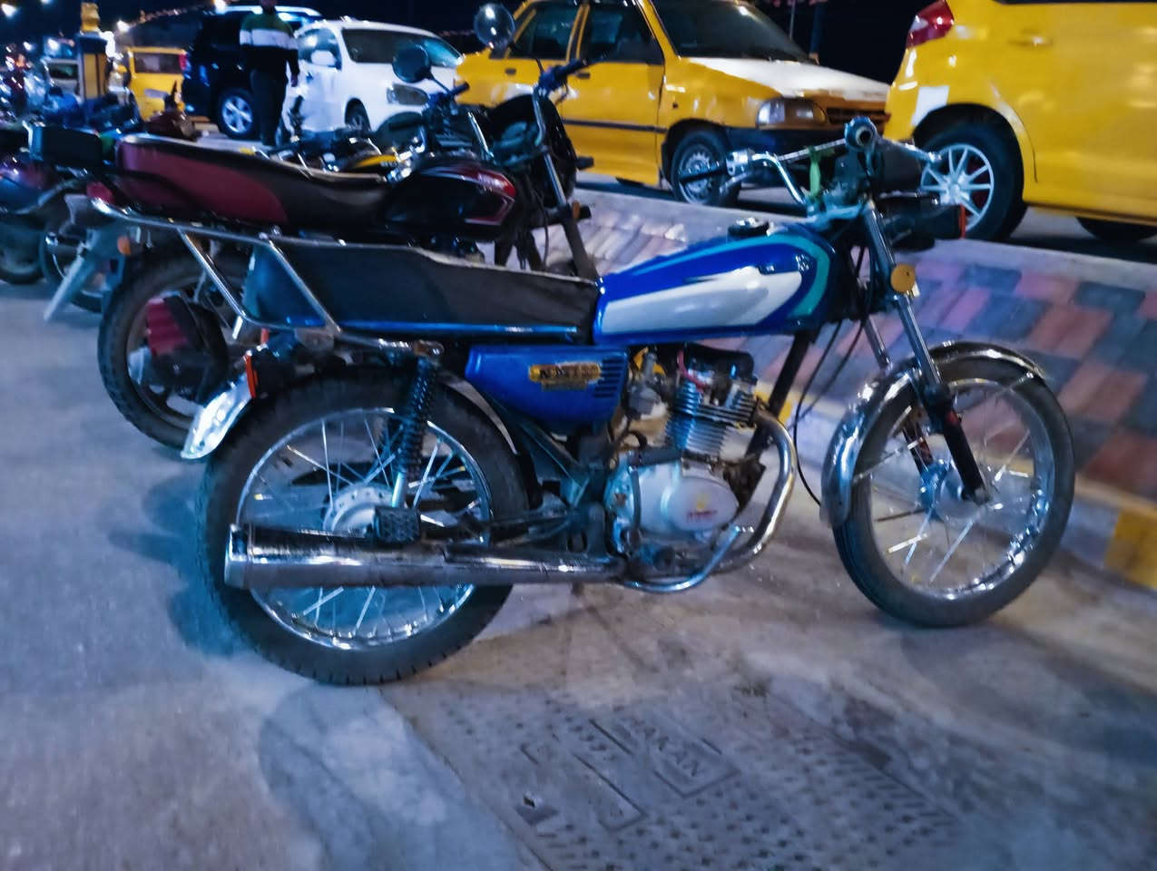 السلام عليكم دراجه للبيع موديل 2020 مقفوله كفاله عامه المكان كربلاء وهذا رقمي ***********
