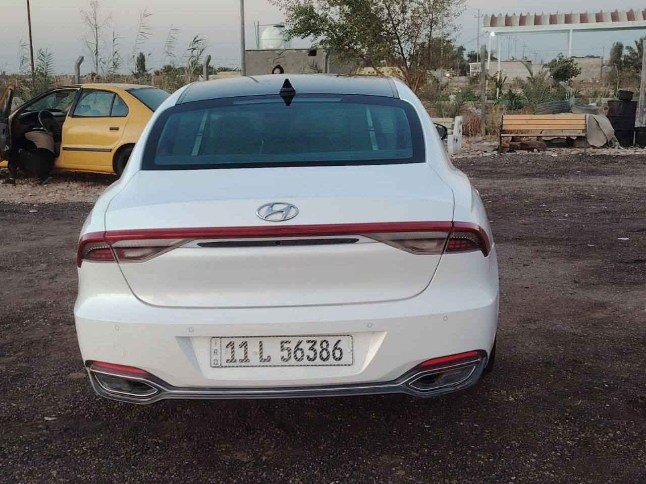 السلام عليكم 
أزيرا 2022 وارد كوري غاز مرقم بغداد مداور ثاني يوم سياره حادثه موضح بلسونار فول مواصفات بصمه تشغيل بصمه ابواب كشن كهرباء شاشه ديجتل هندبريك بصمه تشغيل عن بعد كير طياره كشن جلد تبريد قطعتين تدفئه كشنات حزن ميموري باقي مواصفاته واضحه بلصور مكينه 6 سلندر
سياره جديده وجاهزه بدون اي نقص ماذب عليه ربع 
السعر 175 وبيه مجال مكاني ديوانيه 
***********
