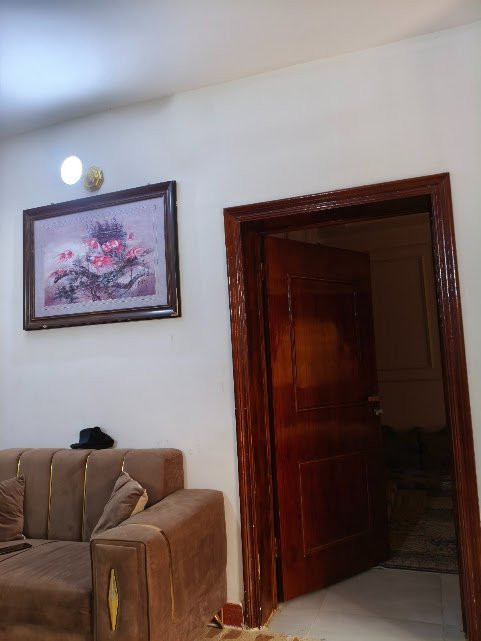 بيت للبيع

المساحه - 200م 
السعر - 480
العنوان  - سومر خلف راهب ال محمد 
تفاصيل البناء - طابقين  عكاده نظيف  
ط1 - غرف عدد2+صاله+استقبال+مطبخ +صحيات+كراج 
ط2 -  غرف عدد3+صاله+صحيات 
مطلوب اسكان 55

للمزيد من المعلومات يمكنكم التواصل معنا 
على صفحة الفيس بوك ( المثنى للعقار) 
او الاتصال على الرقم التالي 
ابو سيف  ***********
*********** 
للمزيد من العروض الدخول على الرابط
https://web.facebook.com/groups/353423759199621
او قناتنا على اليوتيوب
https://youtu.be/wNJnyaBvaoU ناصرية, ذي قار
