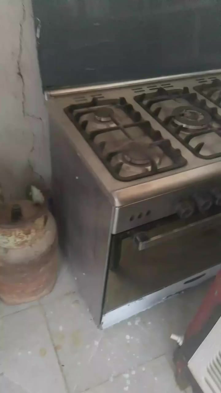 السلام عليكم طباخ مصري خمس عيون 
كله شغال شرط الفحص 
للبيع مكاني حله حي العسكري شارع 80 
السعر الانتصال على الرقم 
***********
