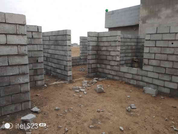 🟥هيكل للبيع بسعر مناسب جدا 
🟥مساحة 250 متر ٣ غرف نوم وهول وربعة ومطبخ وحمام 
🟥الحويجة العيثات قرب المنتزة يبعد عن الشارع العام بحدود 50 متر فقط يعني ع شارع الرئيسي 
🟥خدمات كاملة ماء كهرباء
------------------------------ 
🟥🟥السعر المطلوب 11 مليون بي مجال مستعجل ع بيع
------------------------------
للاستفسار:
***********
