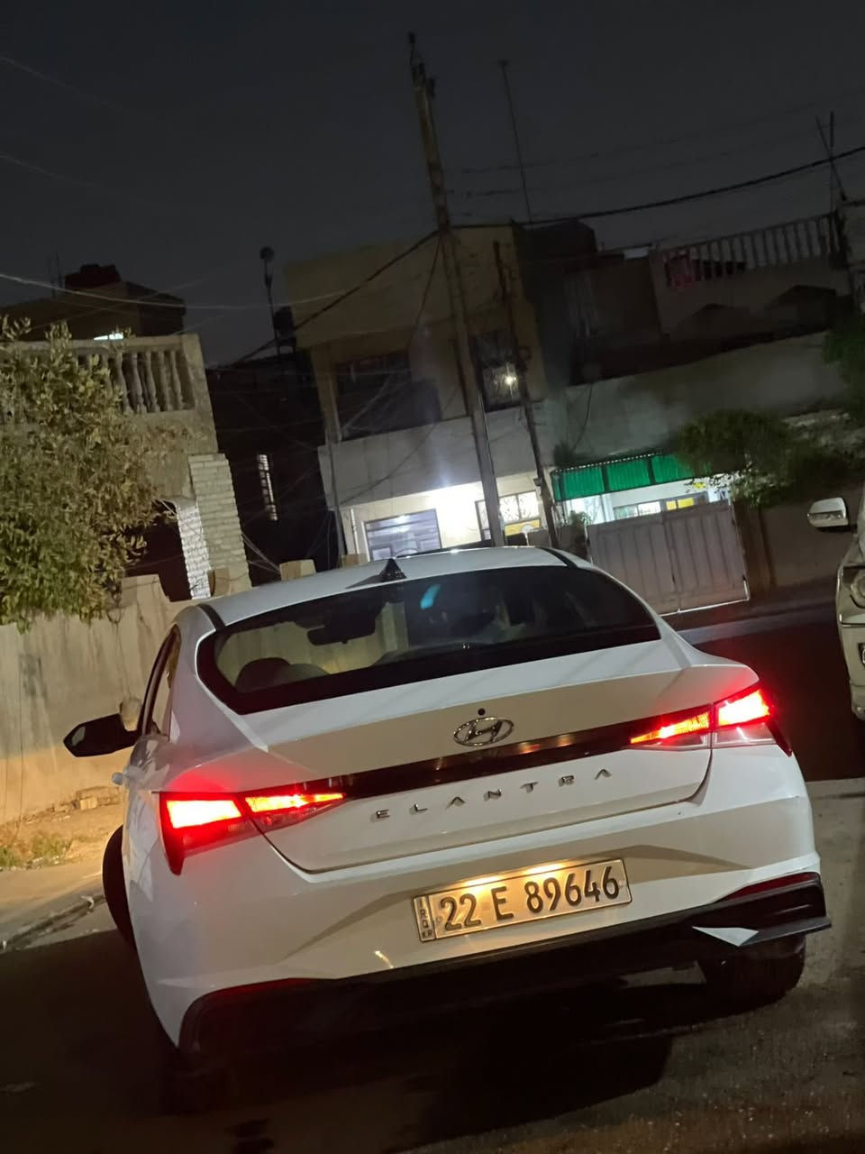 سلام عليكم النترا موديل 21

مواصفات 

بصمه 

تشغيل عن بعد 

رادارات 

نقطه عمياء 

مود درايڤ 

شاشه اعطال 

تبريد مناخ منفصل 
 

السياره خير من الله 
 

بدون دواخل بدون ايرباك 

كفاله كير ومكينه وبجم وجنطه كبس شركه

مابيها نقص برغي  

ماشيه 88 

السعر 149 وبيها مجال بسيط 

بسمي عربي تحويل ثاني يوم شرط التحويل

مكان السياره بغداد الغزالية للاستفسار 
***********
