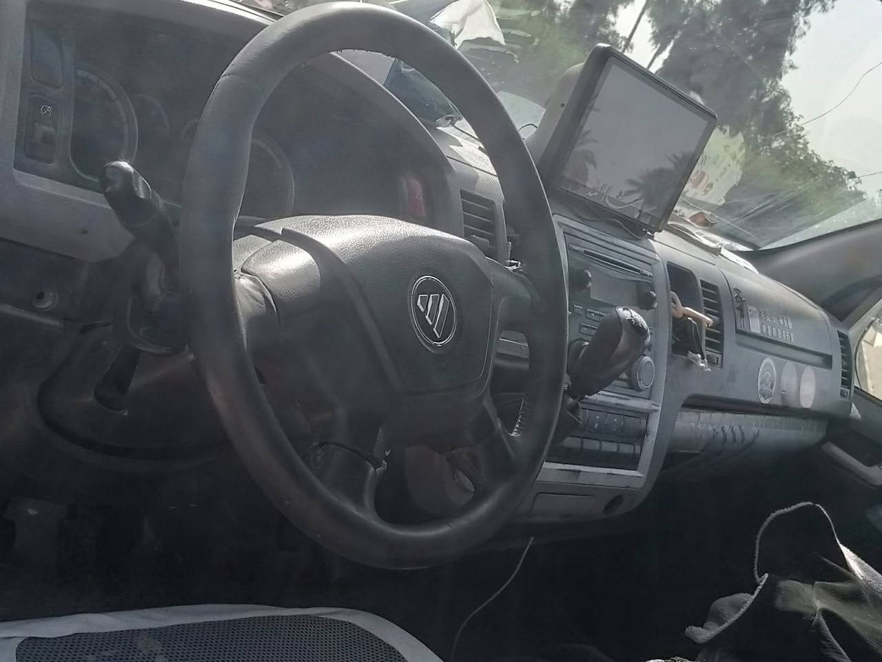 السلام عليكم
فوتون cs2 عاليه العريضه موديل 2014 سياره جاهزه رقم كربلاء انكليزي سنويه 2030 تحويل ثاني يوم 
تبريد شغال 
السعر 85 وبيه مجال للاستفسار اكثر اتصل 
***********
***********
