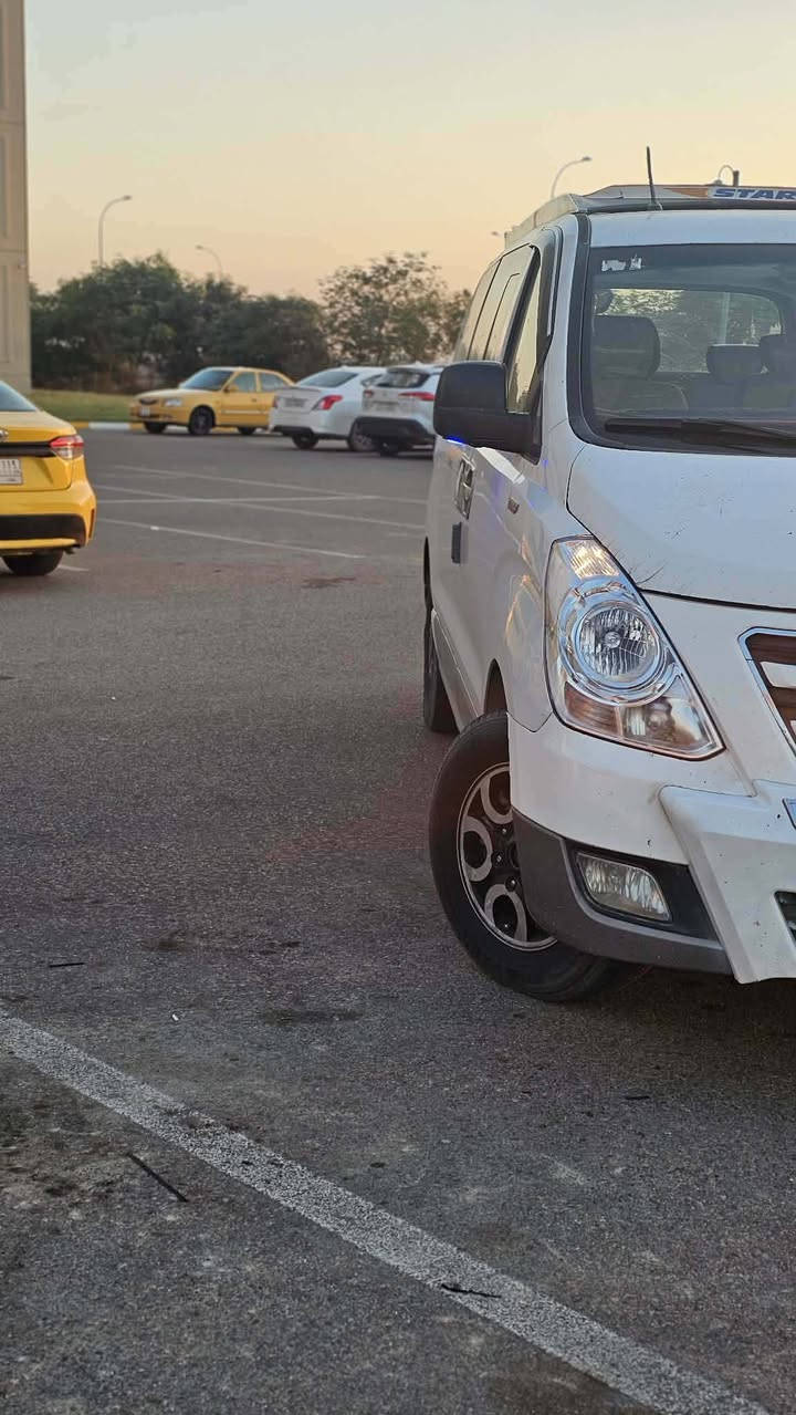 سلام عليكم ستاركس لبيع ٢٠١٢ محور سبلاين  مكفوله  بيه بارد بسيط  بسمي شخصيا رقم بابل  شرط تحويل سياره متعوب عليها درع امامي درع خلفي سيبايه طياره كله شغل حيدر البديري ابو صويره 
مواصفات سبع الوان  شاشه تاب  دوشه كشنات نايلون دوشمه ارضيه  تغليف تنته نايلون داخلها كلش حلو مكينتها خير من الله  مكاني واسط الصويره سعر ١٦٥ وبيها مجال  ***********
