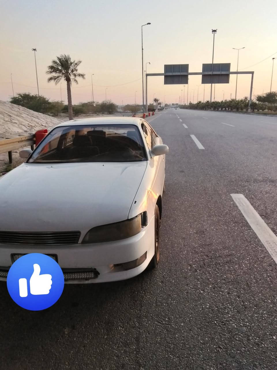 السلام عليكم سياره مارك نفخ للبيع موديل 93 رقم ذي قار سنوياتها ل 27 العنوان بصره صفوان راعيها بالسنويه بالغور سياره مقصوصه قصه شنطه مكينه وقير فيفيتي تخم تاير السعر 36 وبيها مجال رقم الهاتف***********
