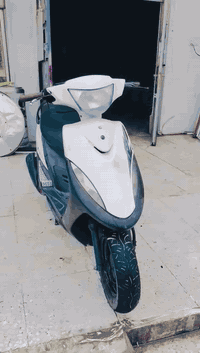 سلام عليكم
دراجة ماكس عدلة للبيع 
مكاني بغداد مدينة الصدر
سعر 550
***********
