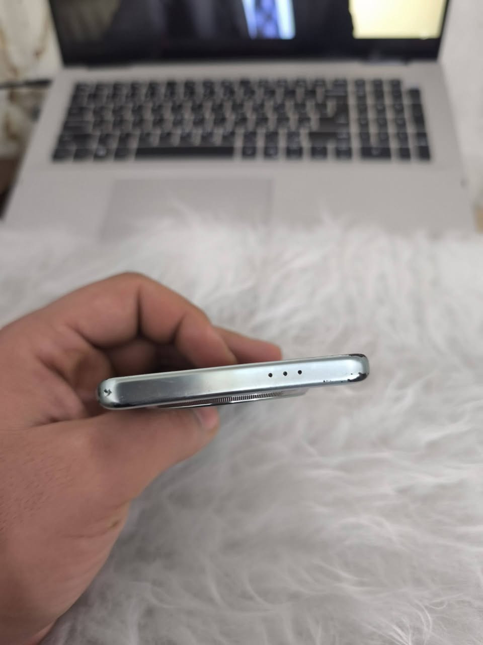 هونر x9c .
رام12

ذاكرة 256 .

ملحقات فقط كڤرات 4 .

بي شخوط بسيطة بالشاشة .

270 وبي مجال


**إذا كنت صاحب هذا الإعلان وتريد حذفه لأي سبب، رجاءا أرسل رسالة إلى الدعم الفني**