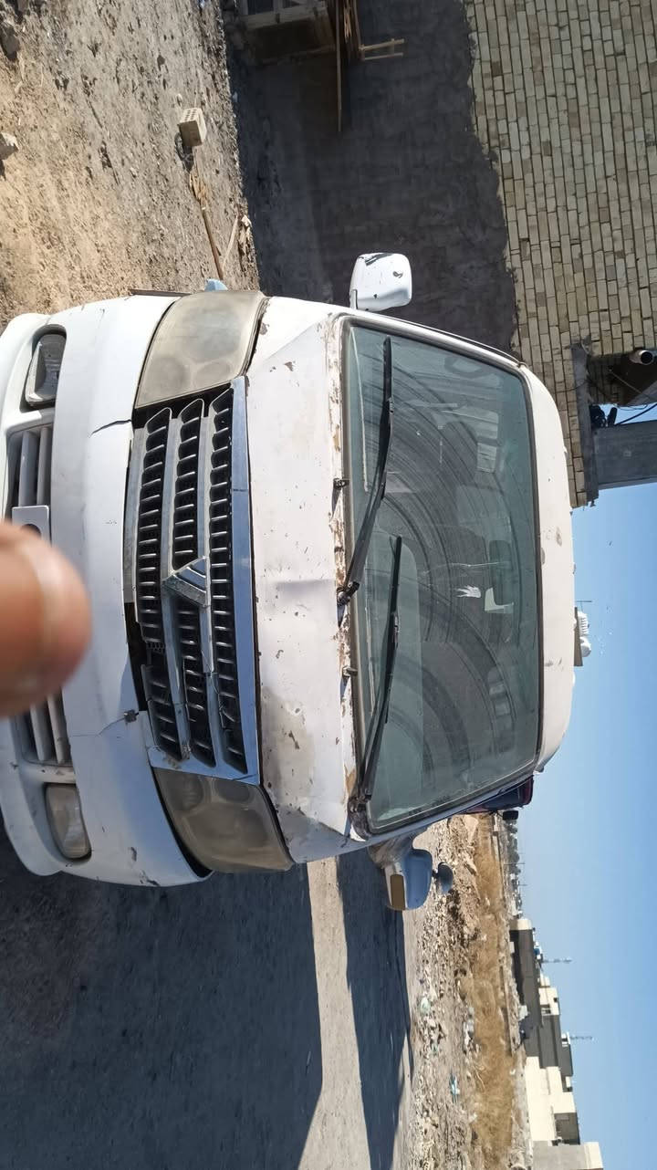 سياره 2009 للبيع سياره شغاله سعر 10 اوراق وبيها مجال قليل مكانه بغداد ابيع بدون راعيهه سياره باسم مره والمراه بيتهم بالشعله ابيع بدون راعي‏‪0787 568 8245‬‏
