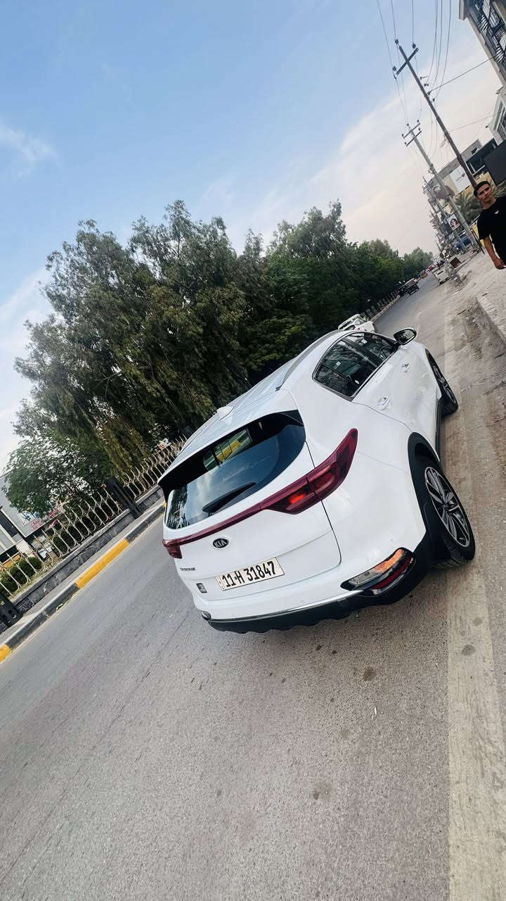 السلام عليكم
سبورتج موديل 2021
خليجي مكفولة 
بية بارد مثل ما موضح بالسونار 
تبريد ثلج 🧊 قطعتين 
محرك 2000
رقم بغداد إنكليزي


**إذا كنت صاحب هذا الإعلان وتريد حذفه لأي سبب، رجاءا أرسل رسالة إلى الدعم الفني**