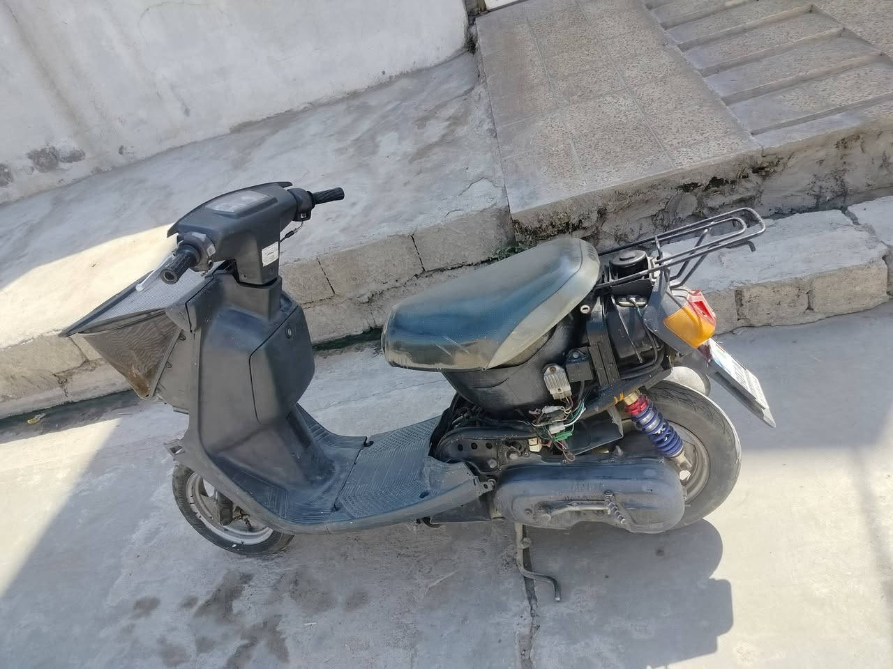 ماطور بزون نص هندر مامفتوح شرط شاصي بس مامكسور  ***********
