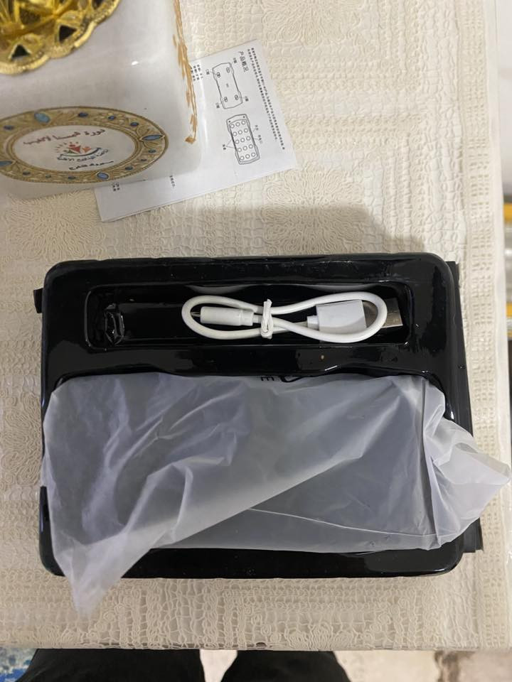 جوستك للبيع بلوتوث مال بوبجي اصليه بعده جديده مامستعمله تلزك بضهر التلفون كلش حلوه عنوان بغداد ساحه عدن التواصل *********** وتساب
