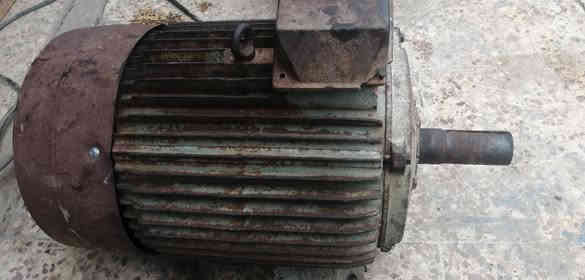 ماطور بلغاري بلادي
دوره ١٠٠٠
الحجم ٧٥ حصان
السعر مليون و٣٠٠ الف
المكان سامراء ***********
