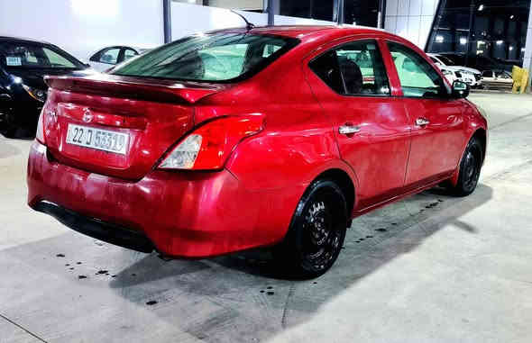 سلام عليكم للبيع نيسان فيرسا 2017 مارونی
وارد امريكي حادثها  بدون دواخل بدون ايرباك  موضح في الصور  
كئر و محرك و رادار و تاخم الصدر و تبريد شرط
ماشیة 116 تحویل و وکالە موجود 
السعر 91 ورقه    و  250 دولار علیها غرامە
 للاتصال
*********** اكر
