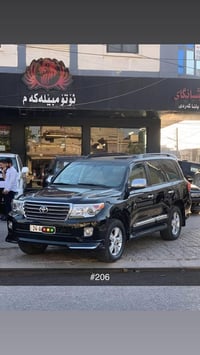 لاندكروزر GXR • ٢٠١٣ • محرك V6