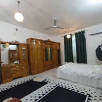 غرفة نوم خشب • ٦ أبواب • كربلاء حي العامل