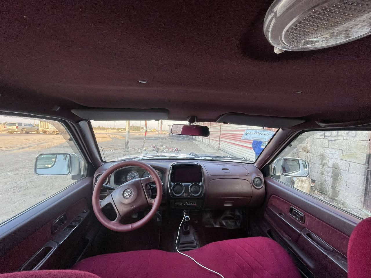 السلام عليكم نيسان محسن 2014 سياره جاهزه من كلشي جديده ماناقصه شي رقم مثنى السعر 150 وبيه مجال للطيبين العنوان البصره الزبير استفسار اتصال ***********
