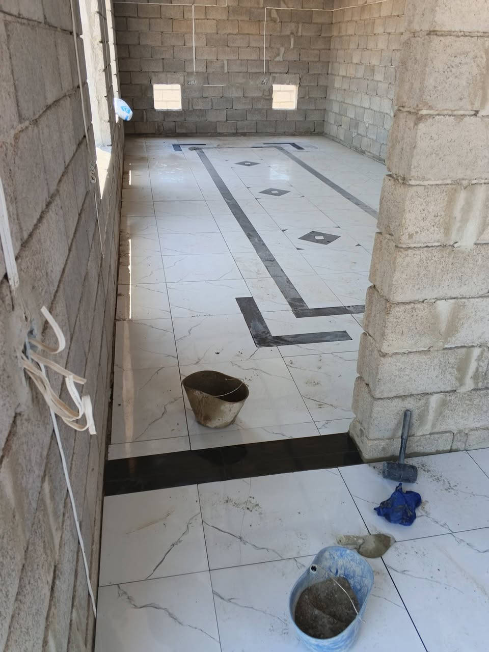 اسلام عليكم اسطه ارضيات جدران  استلام مهندس شرط
‏‪***********‬‏

