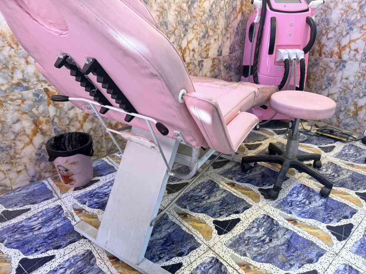 سدية للبيع 150 الف نهايتها بغداد مدينه الصدر للاستفسار ***********
