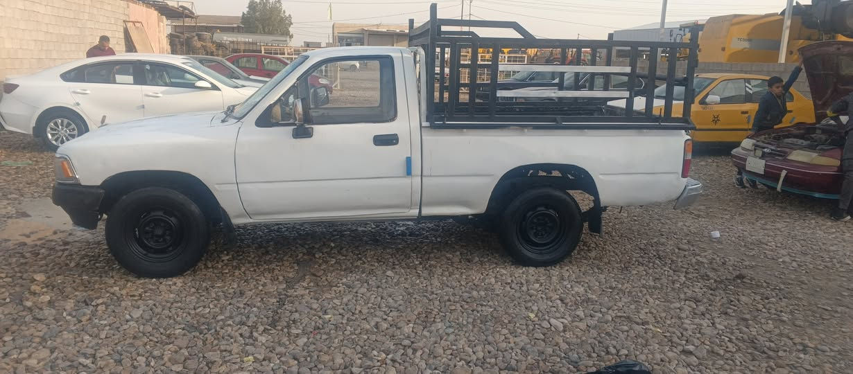 سلام عليكم سياره بيكم موديل 89رقم دولي قادسيه تحويل مباشر سنويه جديده كير مكينه 5كير  سياره جاهزه للاخير ما بيها نقص ابد مصبوغة عام بدون اي حادث مكان السياره واسط الزبيديه اتصل ***********
