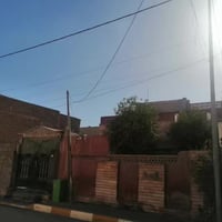 هيت حي العمال • بيت طابقين • موقع تجاري