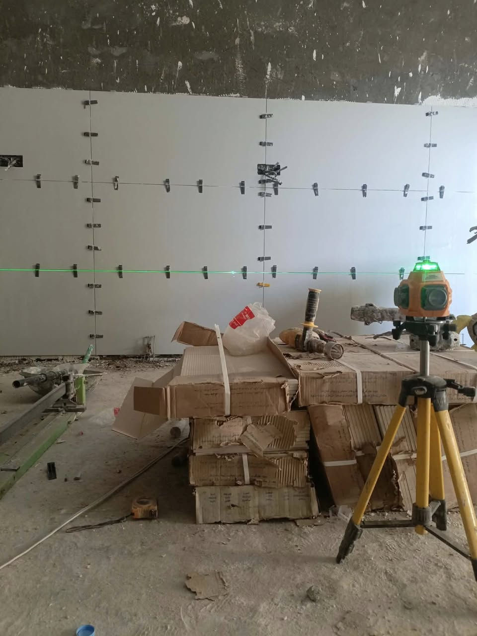 كادر سيراميك ورضيه وتصفير لوح بالمادة وكافة الختصاصات شغل ليزر  متفرغ حالين والتزام  *********** ***********
