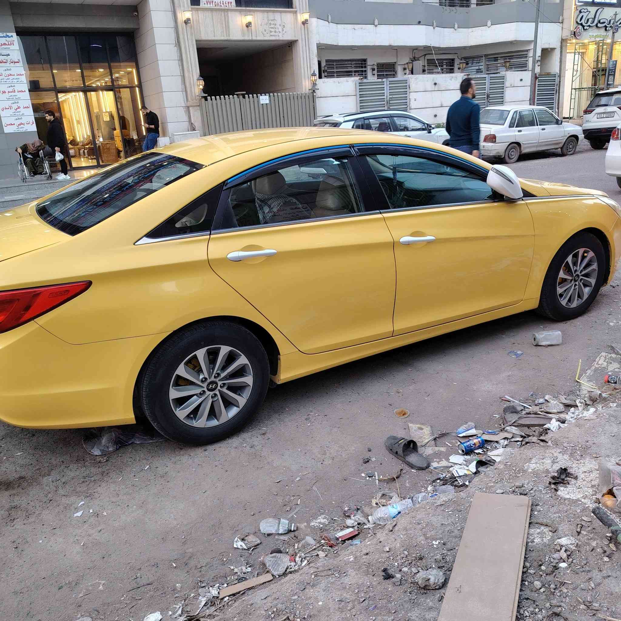 ٢٠١٥ مكفوله مكينه ٢٤٠٠ دوش بأسمي هزه جديده سياره وجاهزه السعر ١٤٠ مجال قليل رقم الهاتف ***********
