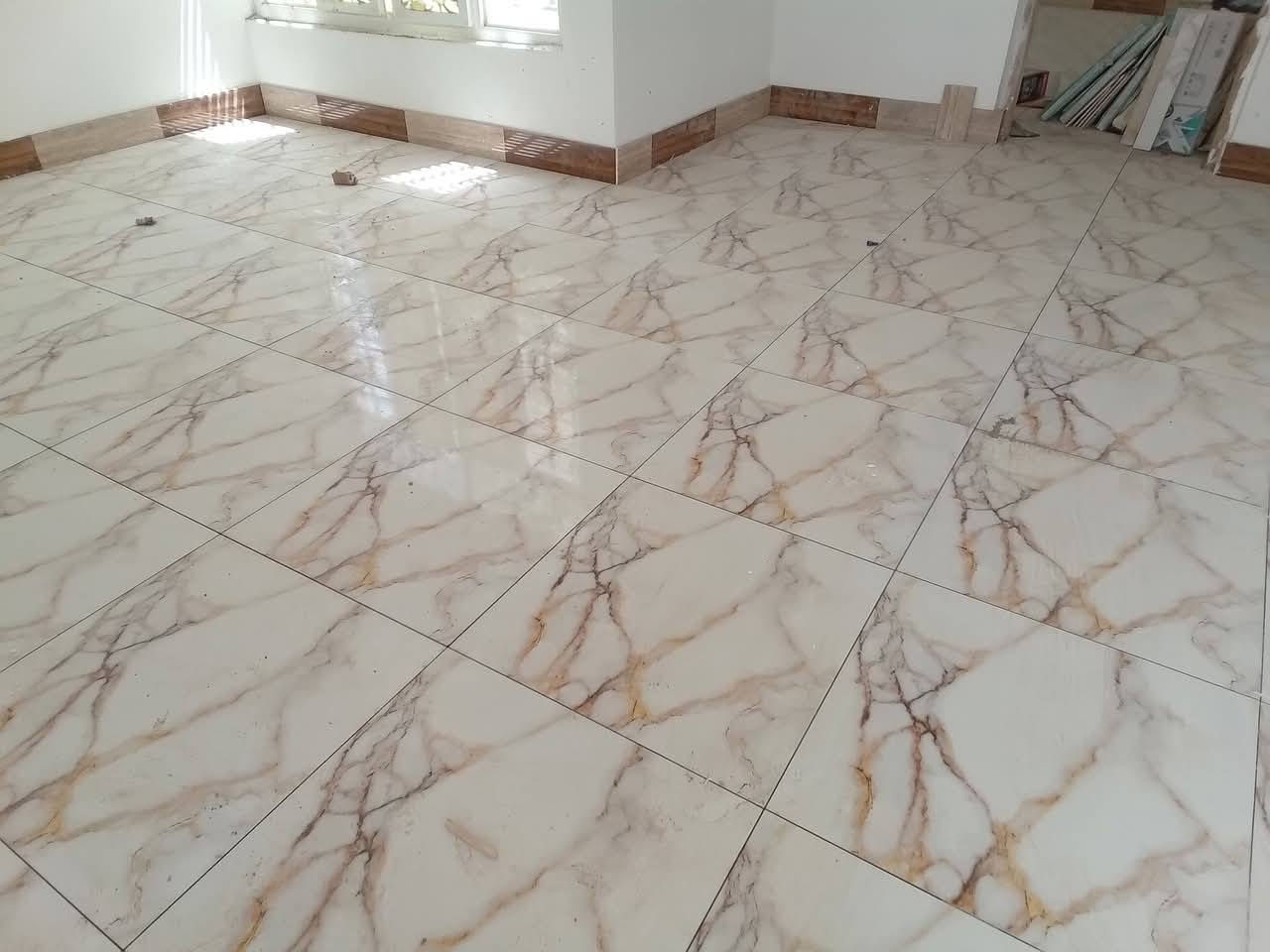 خلفة سيراميك ترميم متفرغ شغل درجى اولى ***********
