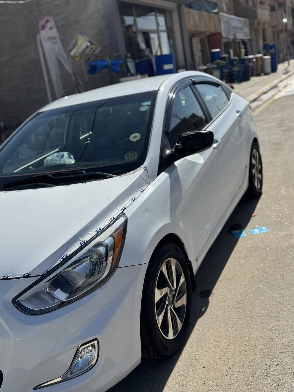 سلام عليكم 
اكسنت 2017 وارد امريكي 
ضرر جاملغ وبنيد 
رقم اربيل السياره جاهزه 
السعر 117$ وبيه مجال 
***********
