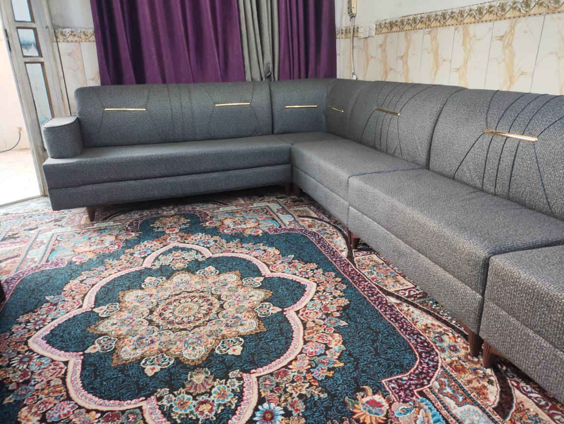 للبيع 🛋️✨
🏠 تخم قنفات ديوان 11 مقعد أصلي وثكيل
💪 شغل ممتاز وجودة عالية 👌

🎨 اللون: رصاصي غامق 
🧵 القماش: كتان  أجود أنواع الأقمشة 🪡
🧼 نسبة النظافة: 100% نظيف ومضمون ✅

💰 السعر: 375 ألف دينار
🤝 وبي مجال بسيط  للجادين

📍 بغداد – حي الجامعة، نهاية شارع المصرف قرب الجمعية
📞 للاستفسار: ***********
