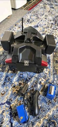 زوارق صيد عملاقه شوف الصور نوعين متوفر  للتواصل وتساب او اتصال 0781138...