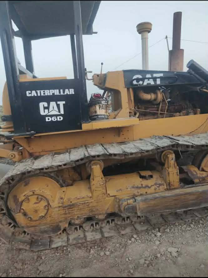 مرخصت الدمن بلدوزر البيع كتر دي سكس البيع جاهزه الشقل *********** الشراي ينتصل بيه خير ويدلل
