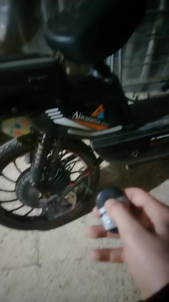 السلام عليكم عندي هذا الماطور للبيع ابيع فحم ما ابي عيب قليل بس رايده ب 80 وبي مجال عنواني موصل شقق الخضراء يم الحديقه


**إذا كنت صاحب هذا الإعلان وتريد حذفه لأي سبب، رجاءا أرسل رسالة إلى الدعم الفني**