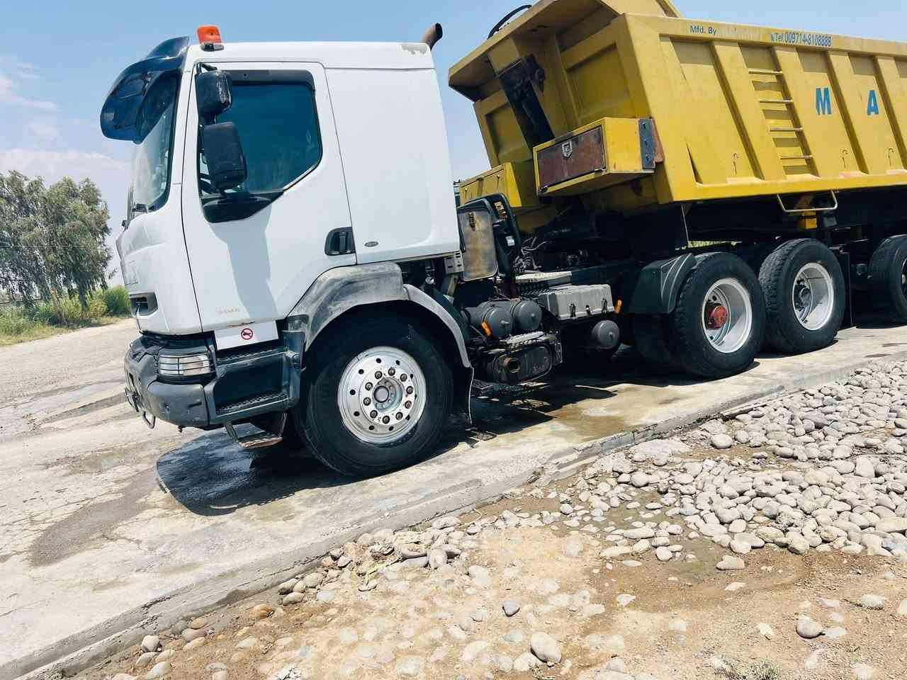 رينو لبيع بم ونوزل 2005ارقام إنكليزي مربوطة قلاب ***********
