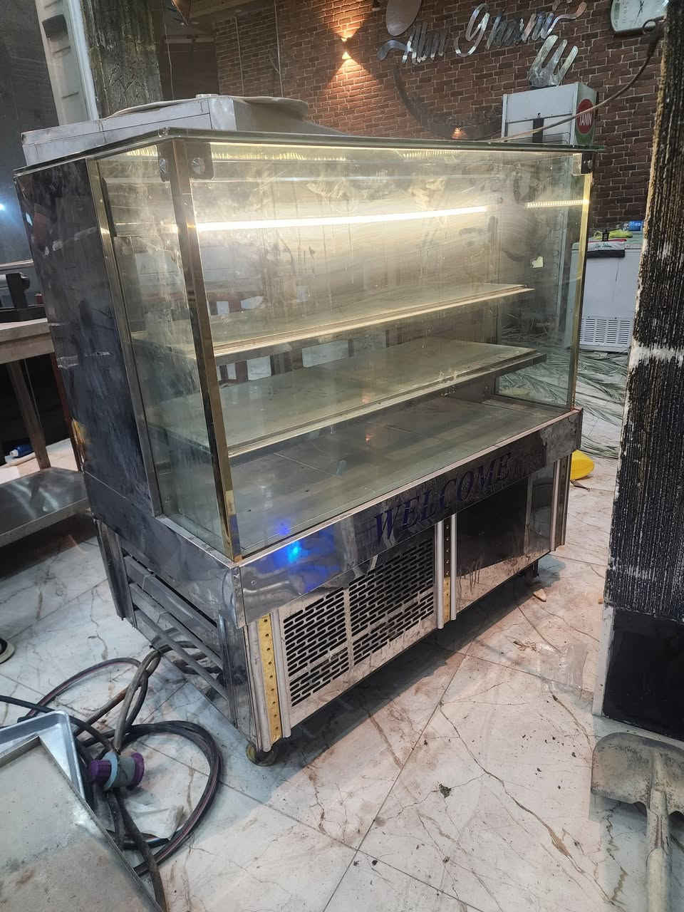 فرن بيزه وبراد مال كيك
وعجانه بيزه وميز ويا البيع +964 788 295 4939
مليون ونص


**إذا كنت صاحب هذا الإعلان وتريد حذفه لأي سبب، رجاءا أرسل رسالة إلى الدعم الفني**