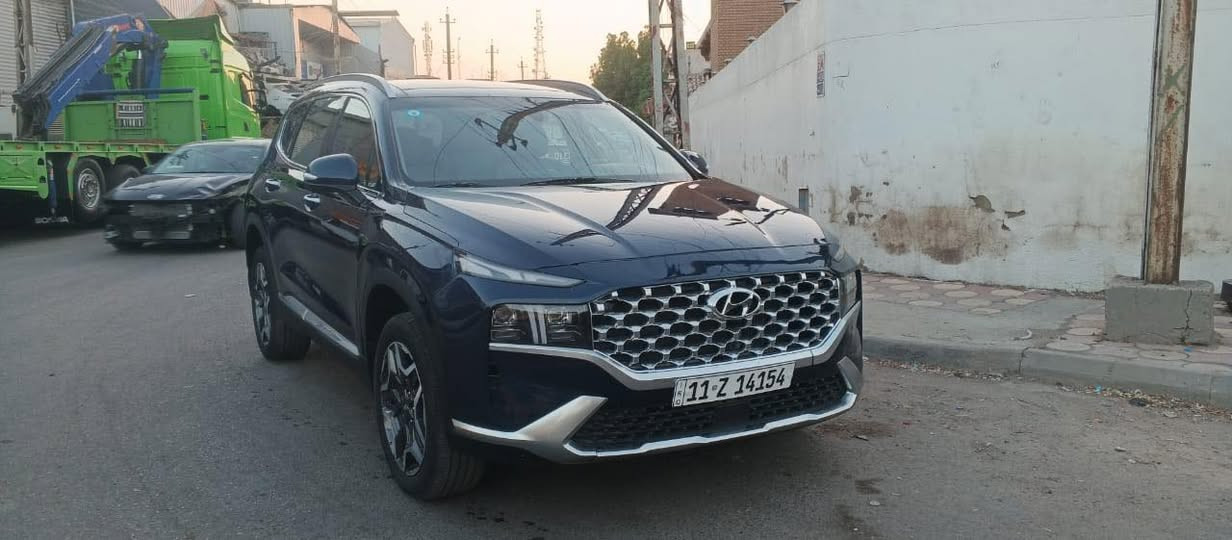 مكلف بالنشر
هيونداي سنتافيه موديل 2023
فول موصفات للخير محرك 2.5T
حادث موضح بالصور صبغ بنيد فقط 
السعر 235للبيع او المراوس 
للتصال ***********
