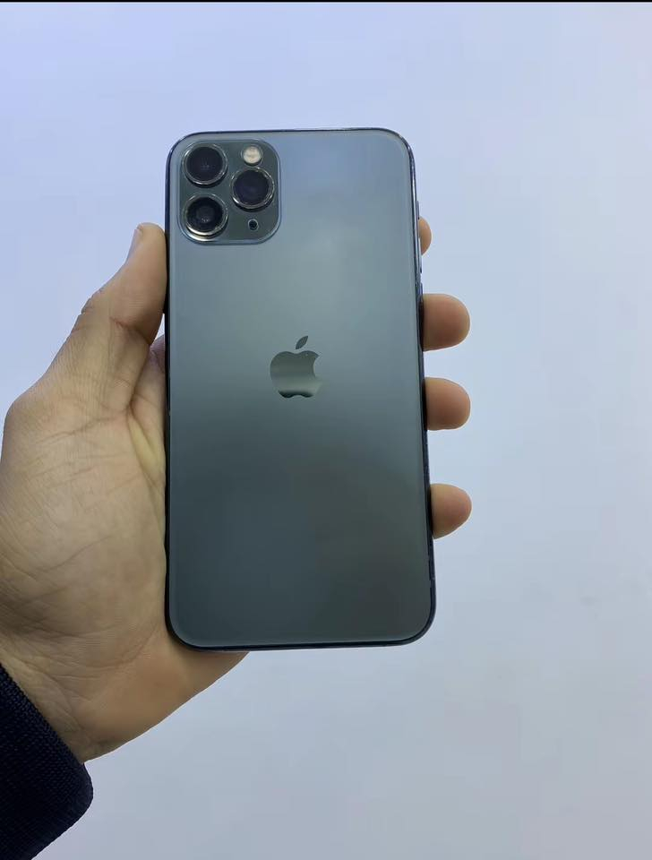 السلام عليكم ايفوان 11برو ماكس للبيع
مستبدال فقط بطاريه :100

ذاكره 256

فيس ايدي :شغال

السعر:٣٢٥ او بيه مجال

***********
