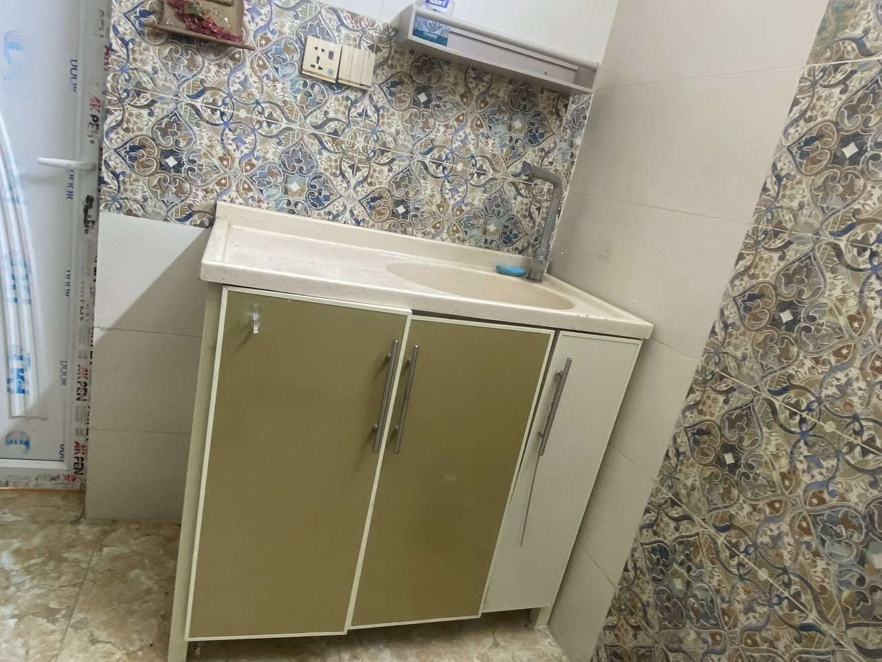 كاونتر تزكام مو سوكي للبيع  

0771 187 9467
